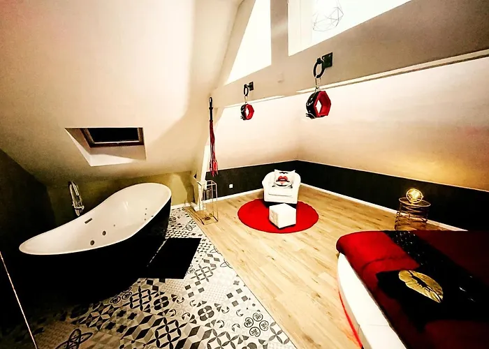 Redroom Loveroom Chambre Spa Privative Insolite Theme 50 Nuances De Grey